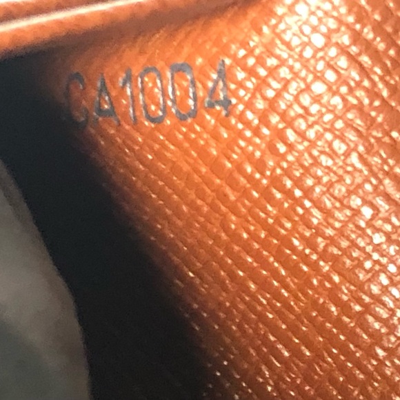 Louis Vuitton Monogram Porte-Monnaie Tresor Bifold Wallet;Date Code(CA1004) - Picture 11 of 17